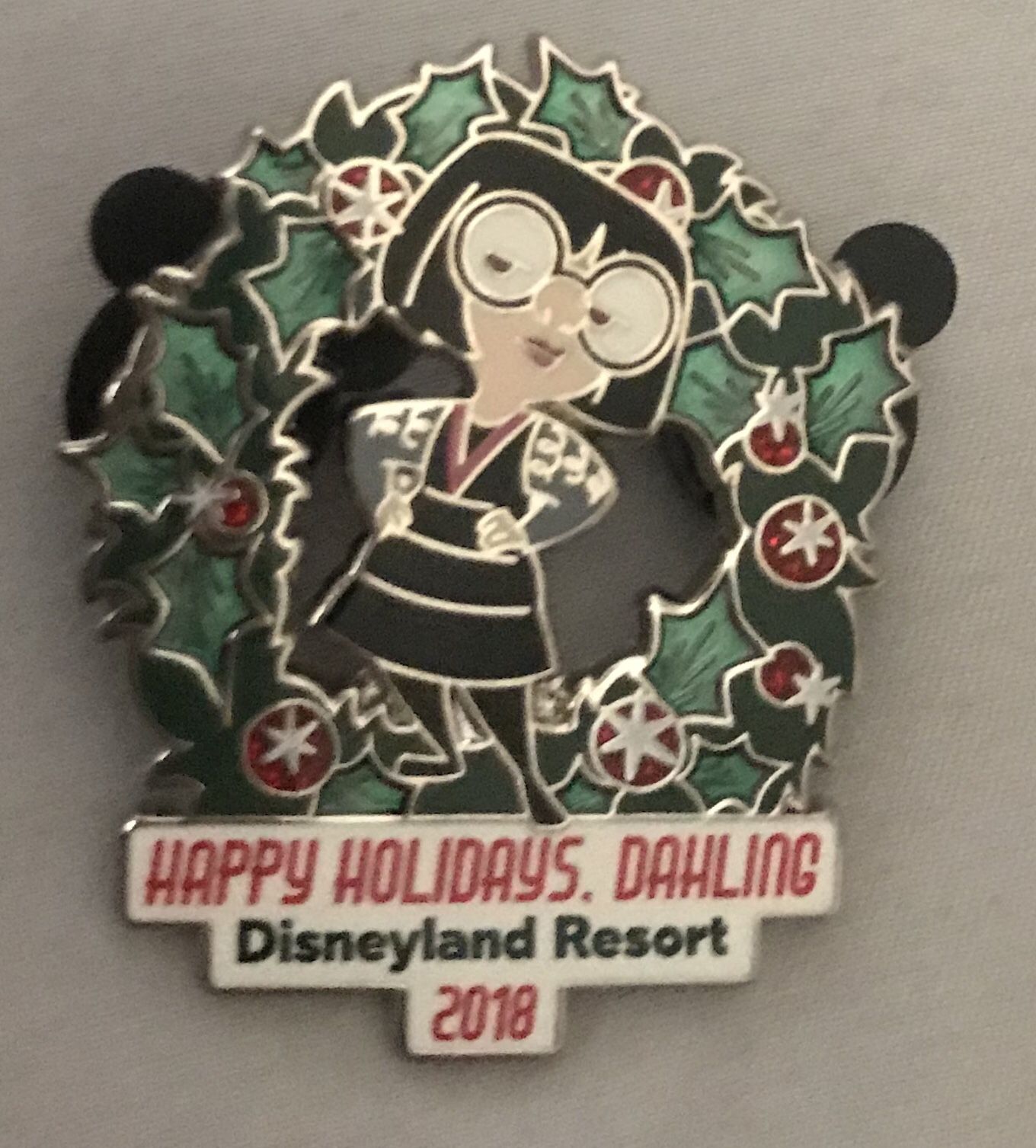 Disney Incredibles Edna 2018 Holiday pin.