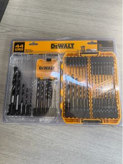 Dewalt Drill Bit Set (44-Piece) with Medium TOUGH CASE