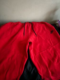 Red Nike text set