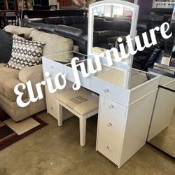 Furniture  vanity