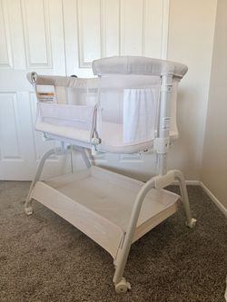 Harppa Cuddly Sway Bassinet – Sand Cream – Like New