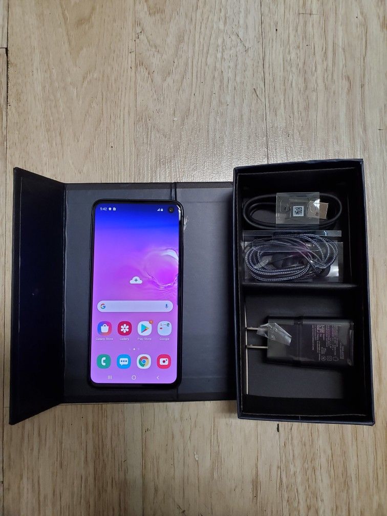 Samsung Galaxy S10 E 128gb Unlocked For Any Carrier Excellent Condition 