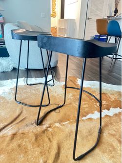 Bar Stools, Set of 2, Solid Wood Seat, Black Metal Base, Modern Rustic Style