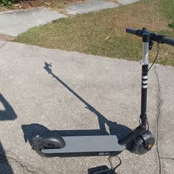 OKAI Neon Pro ES30 Electric Kick Scooter Blach and Gray with charger. 20mph up to 50 miles  - $300 FIRM