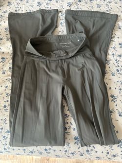 Gray Aeropostale flare leggings