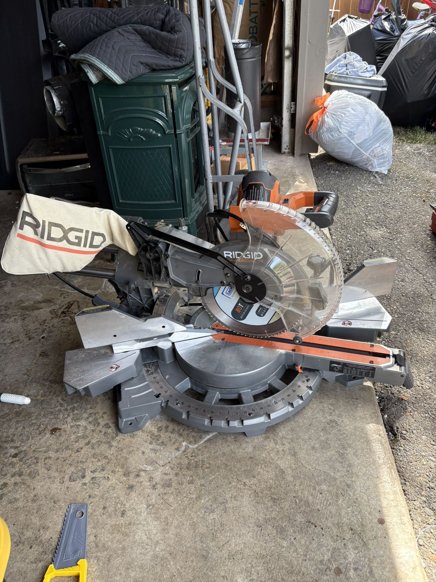 Ridgid Corded 12in Dual Bevel Miter Saw