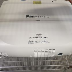 Panasonic PROJECTOR RZ470 White 