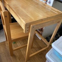 Kids Desk With Chair 