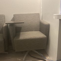 Swivel Chair W/writing tablet