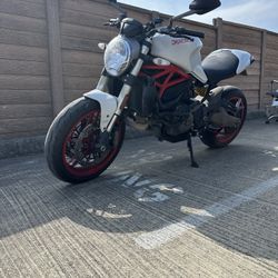 2016 Ducati Monster 821