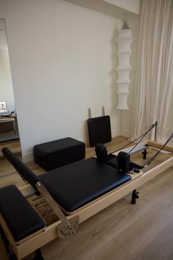 Pilates Reformer - Your Reformer Brand