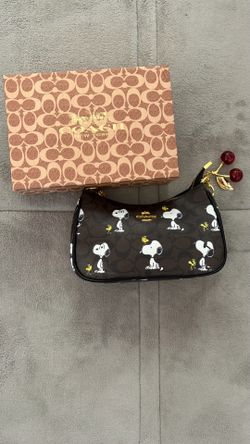 Coach x Peanuts Snoopy Shoulder Bag