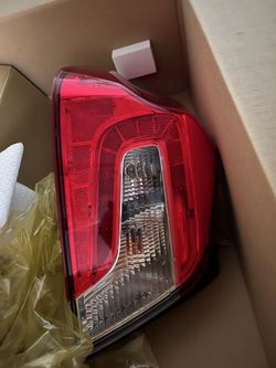Subaru Wrx And Sti 2015+ Oem tail Lights L+R