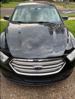 2014 Ford Taurus