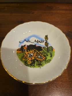 Vintage New Mexico Souvenir Dish • 4.5” • Made in Korea • Gold Rim • Mid-Century Travel Collectible
