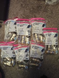 Sharkbite Max™ 1/2" Straight couplings 4pk