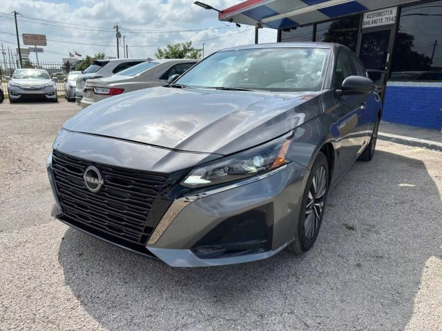 2025 Nissan Altima