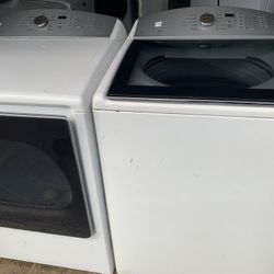 XL Capacity Kenmore Top Loaf Washer And Electric Dryer 