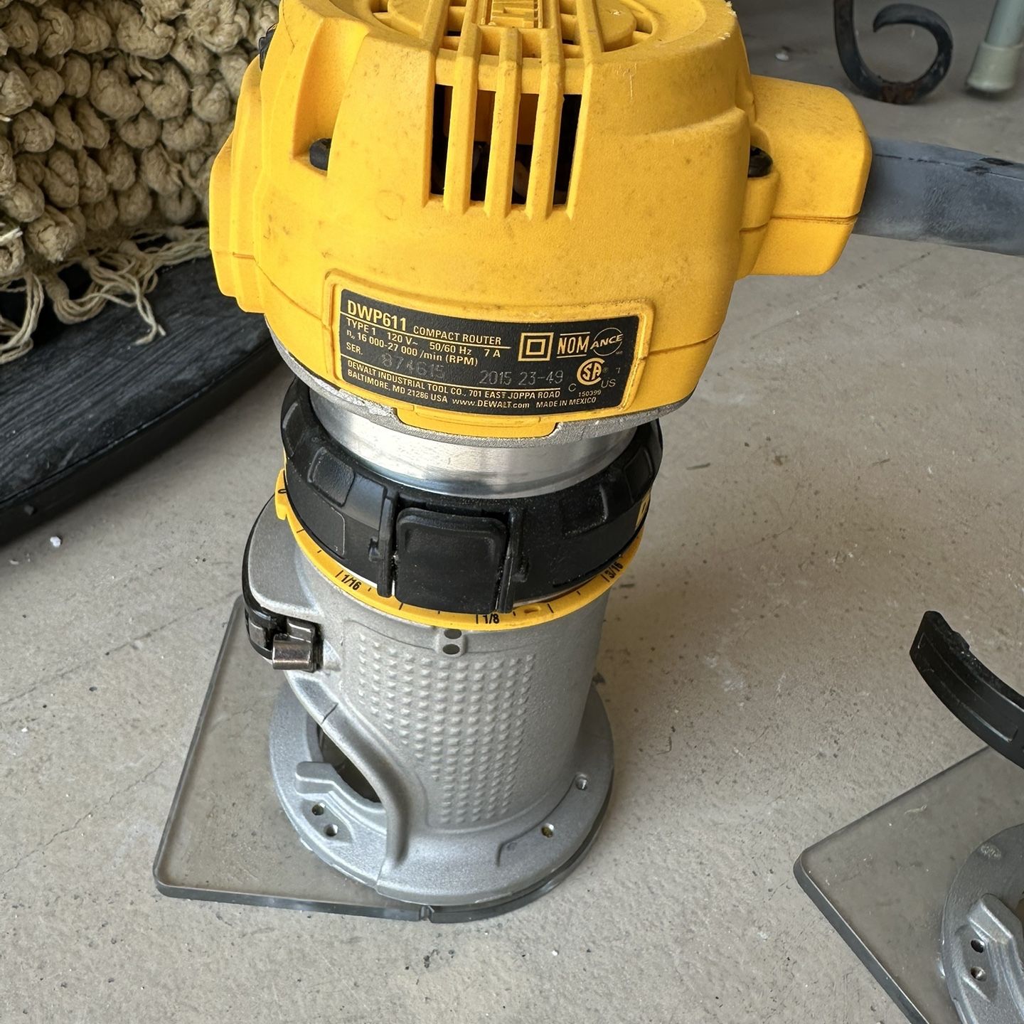 DeWalt DWP611 Compact Router w Extra Collar for Sale in Punta Gorda FL OfferUp