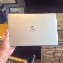 Dell Latitude Laptop/charger