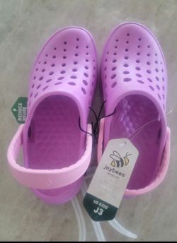 Joybees Girls Active Clog Lighweight Slip- on  Water Shoes . Size 3