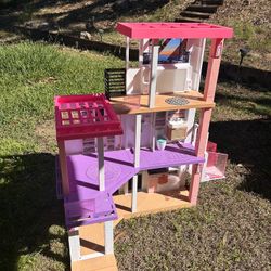 Barbie Dream House Free