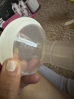 Medela Harmony Manual Breast Pump