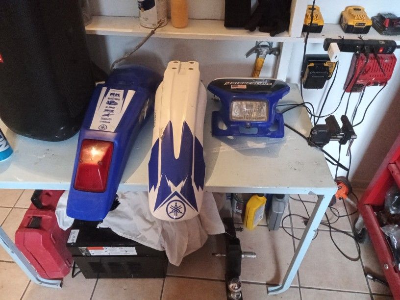 Yamaha 400 Plastic And Head Light