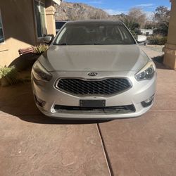 2016 Kia Cadenza 