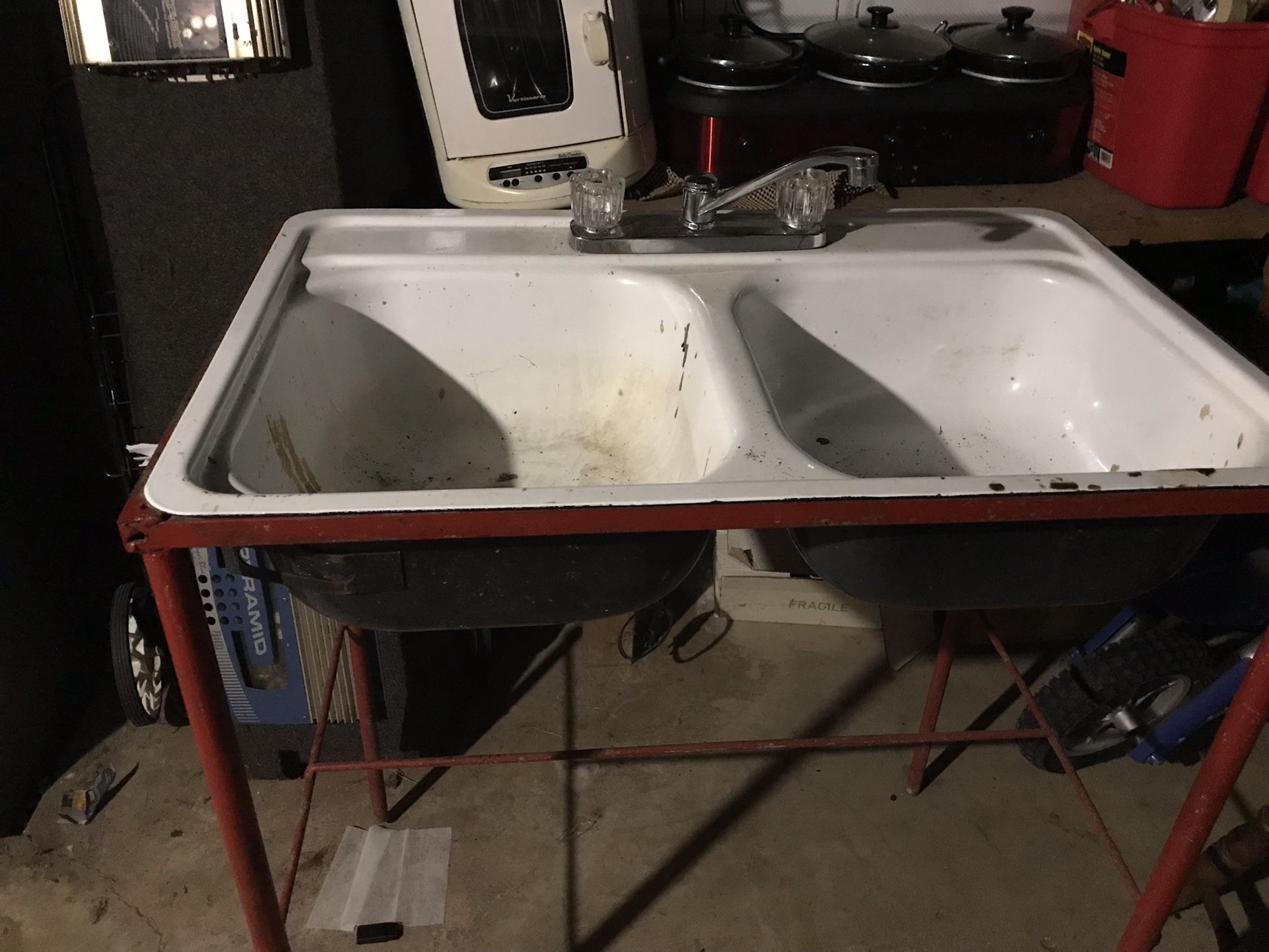 Porcelain Sink For Antique Homes/Apartment