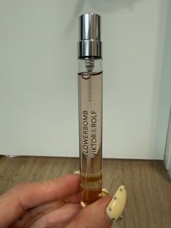 Brand New Viktor&Rolf Flowerbomb Travel Spray