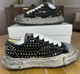 Maison Yasuhiro Peterson 23 Studded Low Sneakers