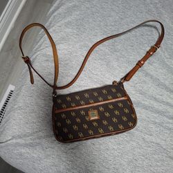 Dooney& Bourke