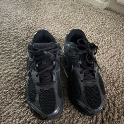 Nike Men's V5 RNR Shoes in Black,