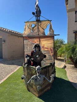 Halloween pirate Boat