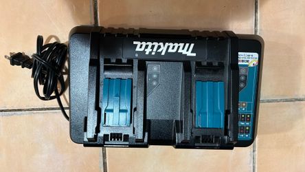 Cargador Rápido Makita 18volt  Nuevo’ 