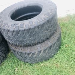 Tires 35x12.50xr18 