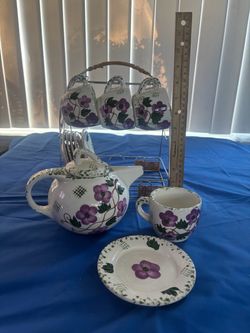 Ceramic Tea Set with Floral Pattern and Rack
