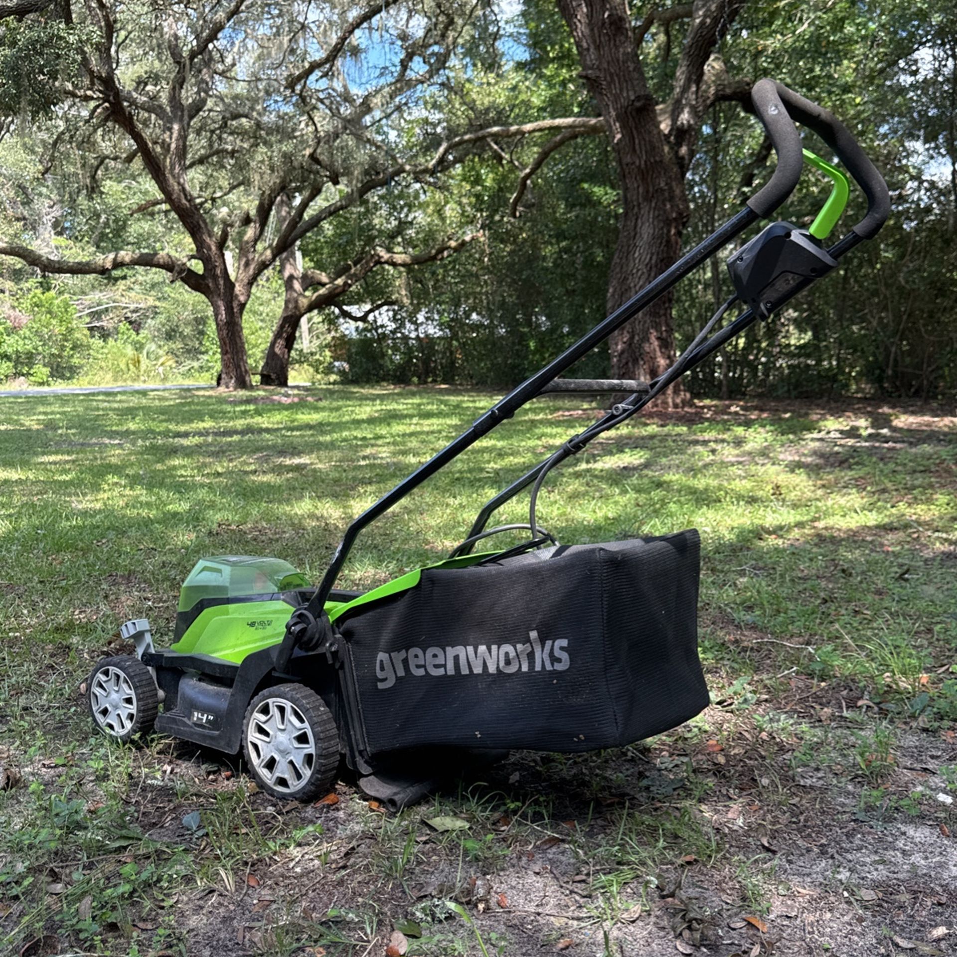 Push Lawn Mower | 48V (2x24V) 14" Cordless Battery