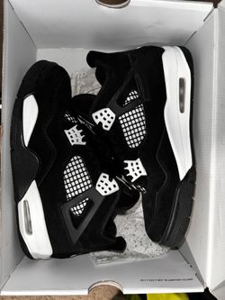 Jordan 4