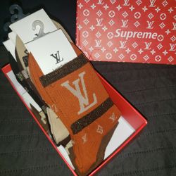 Louis Vuitton "SUPREME" 5 pair socks