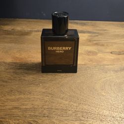 Burberry Hero Parfum 