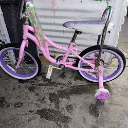 Bicicleta de niñas de 5 a 10 años $30 cada una each