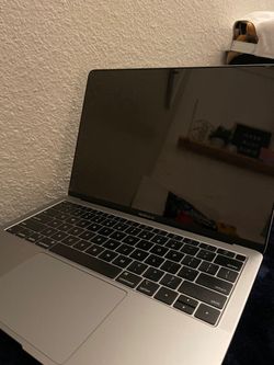 MACBOOK AIR 13 Inch 2019