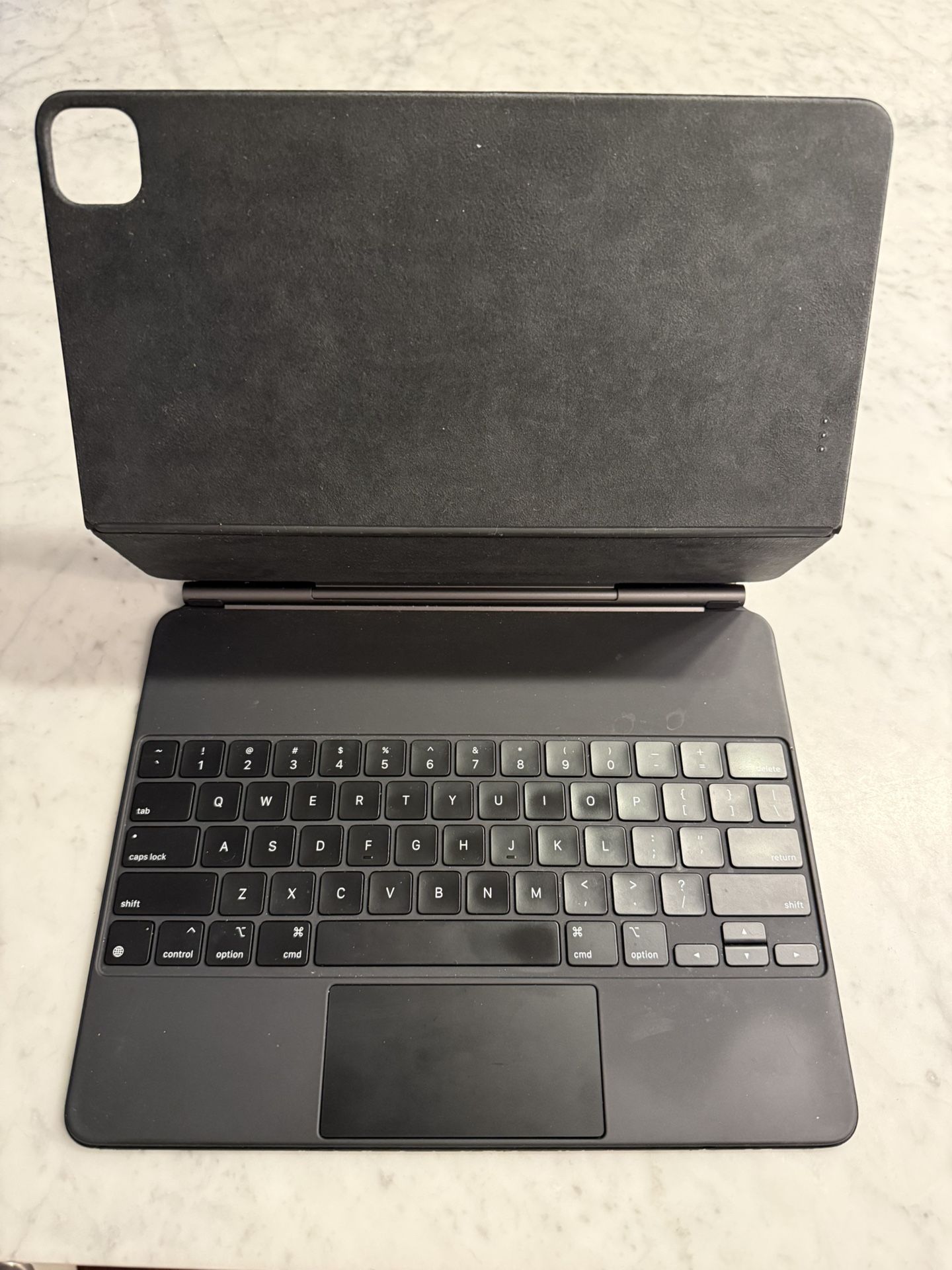 iPad 13” Magic Keyboard (original)