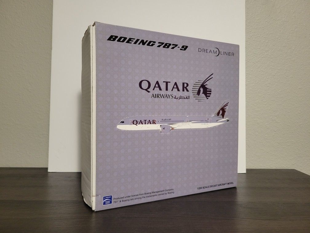JC Wings Qatar 787-9 Dreamliner 1/200 Scale Die-cast Model