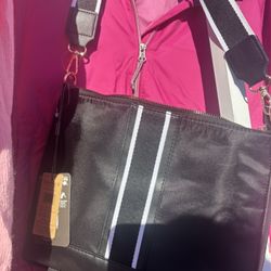 New Barepaw bag $30 obo 