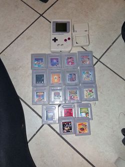Nintendo Game Boy with 16 Game Cartridges Bundle