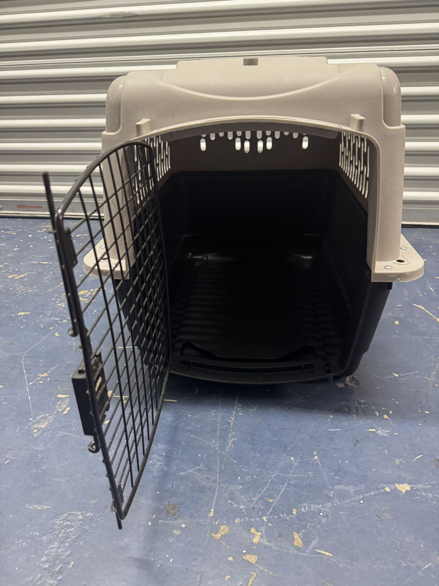 Dog Crate Semi New