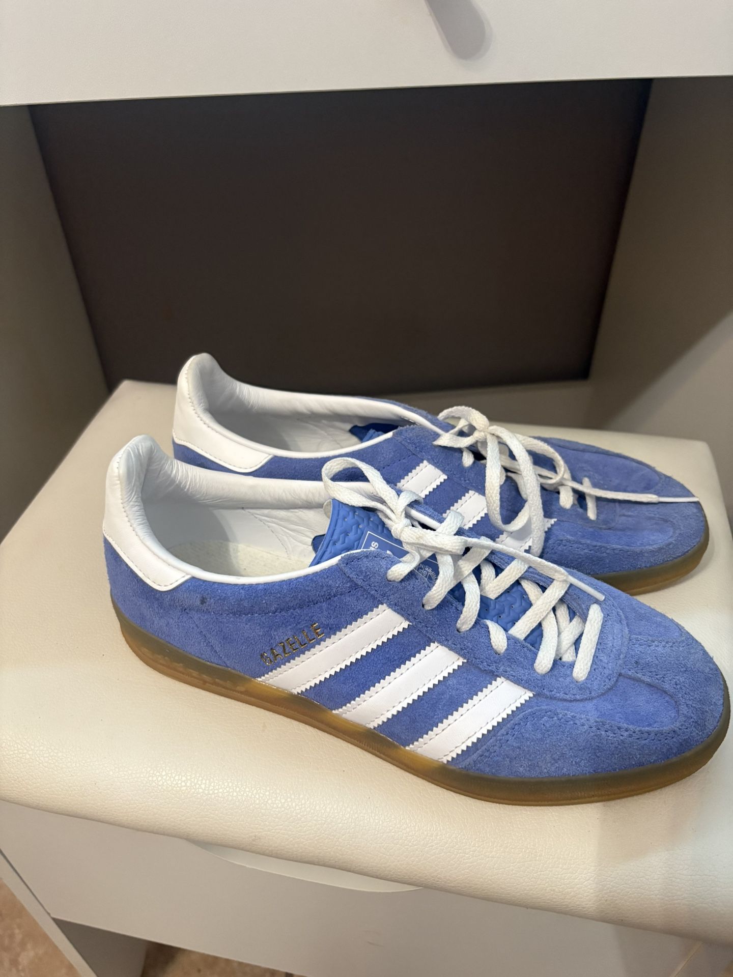 Gazelle Adidas Color Blue